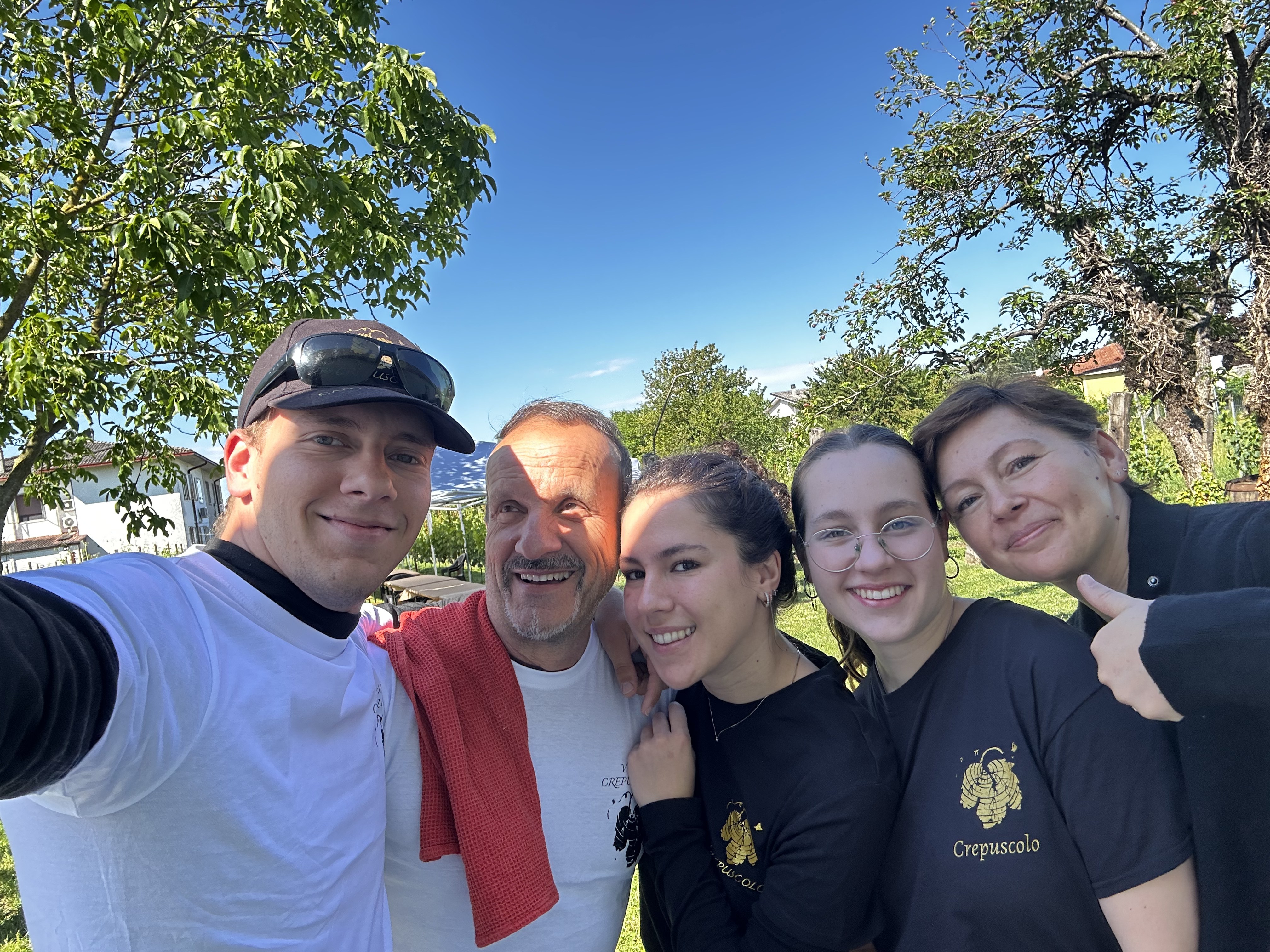 Il team Crepuscolo — selfie di famiglia durante l'evento